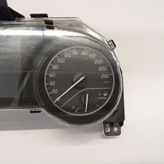 Панель приборов Toyota Camry V70 viii