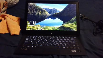 Б/у ультрабук Sony Vaio SV-D1321M9R/B 13 дюймов
