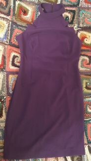 Платье-футляр