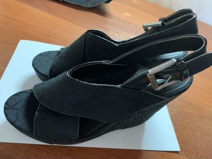 Calvin Klein Новые Босоножки Женская обувь