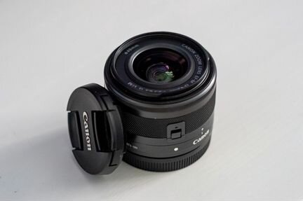 Объектив Canon EF-M 15-45