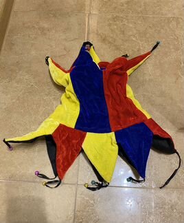 Шапка болельщика или шапка шута