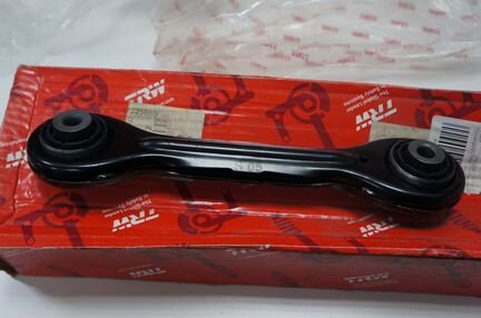 BMW Е87 Рычаг задний № 33322409885