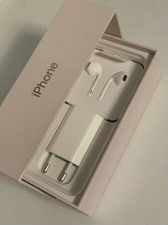 Телефон iPhone 8