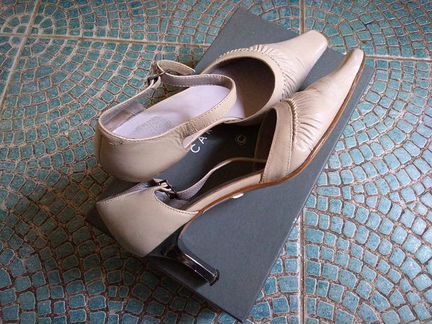 Туфли женские Carnaby 38 р-р