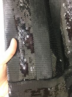 Платье прямого кроя с пайэтками