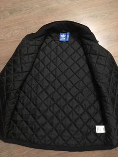 Жилетка новая Adidas