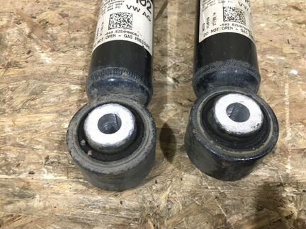 Амортизатор задний Skoda Octavia A7 CJZ 2014