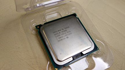 Xeon E5450 Socket LGA775 slbbm E0