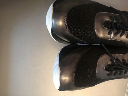 Кроссовки Tervolina