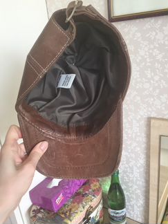 Кепка кожаная