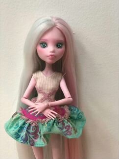Ооак monster high Дракулаура