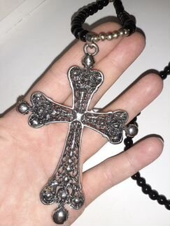 Большой крест с камнями