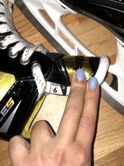 Хоккейные коньки bauer