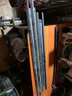 Уплотнитель двери черный Audi A6 C6