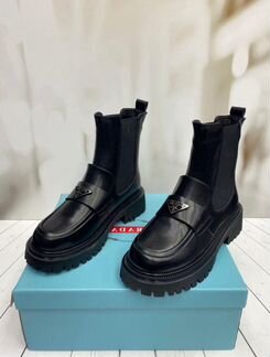 Зимние ботинки женские