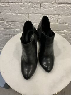 Casadei ботильоны. Идеальное состояние