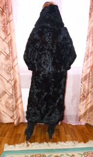 Шуба из узбекского каракуля новая 48-50