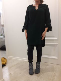Продам платье зеленого цвета Zara