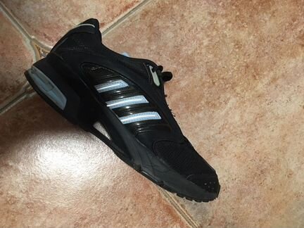 Женские кроссовки Adidas
