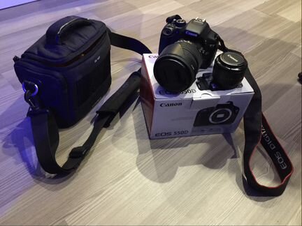 Зеркальный фотоаппарат Canon 550d
