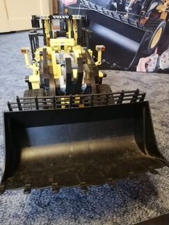 Lego Technic 42030 volvo L350F