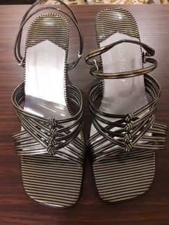 Новые босоножки