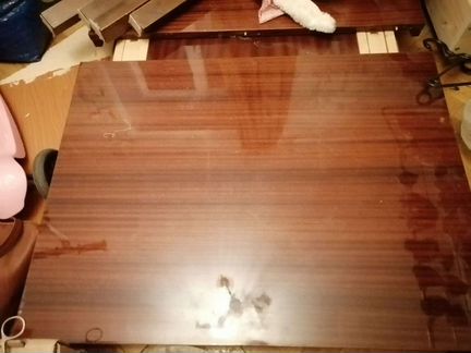 Стол обеденный