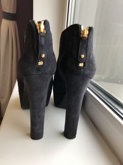 Ботильоны moschino