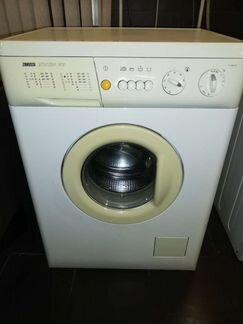 Рабочая стиральная машина zanussi 5кг с доставкой