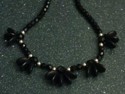 Чёрные бусы Чешская бижутерия винтаж