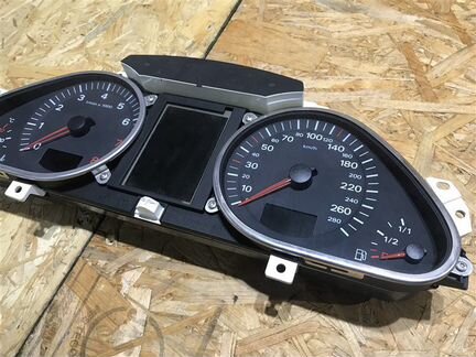 Панель приборов Audi A6 C6 BDW 2006