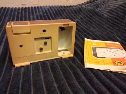 Настольные часы-будильник Слава, винтаж