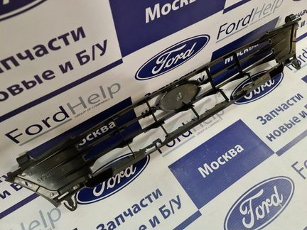 Решетка радиатора верхняя Хром Ford Fiesta