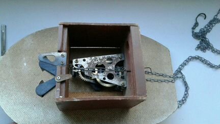 Винтажные настенные часы времён СССР