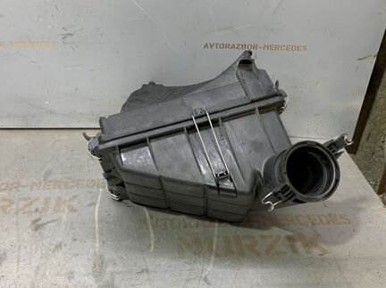 Корпус воздушного фильтра Mercedes Clk-Class W208