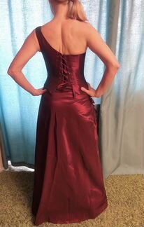 Вечернее платье