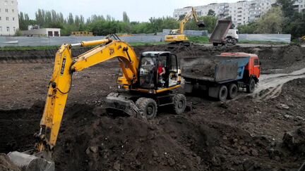 Аренда самосвала вывоз снега,грунта и строй мусора