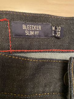 Джинсы темно-синие hilfiger