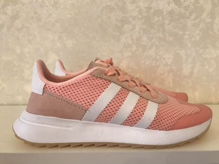 Кроссовки adidas
