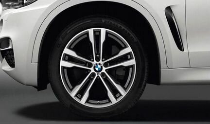 Оригинальный комплект зимних колес BMW 36112445204
