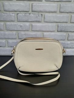 Сумочка белого цвета