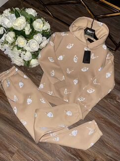 Стильные теплые костюмы