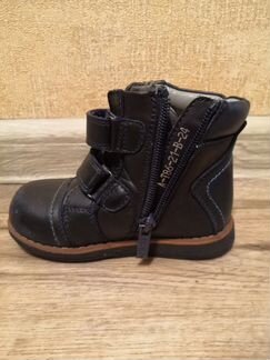 Демисезонные ботинки р.24