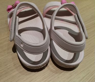 Сандалии на девочку Crocs (раз. 10)