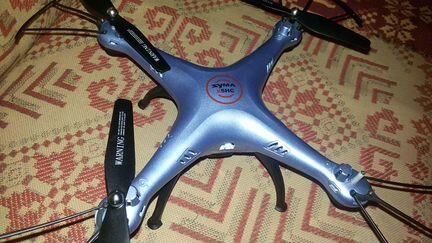 Квадрокоптер Syma X5HC