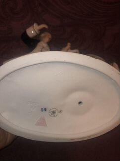 Статуэтка из фарфора «кавалер с дамой»