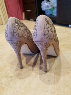 Туфли со стразами