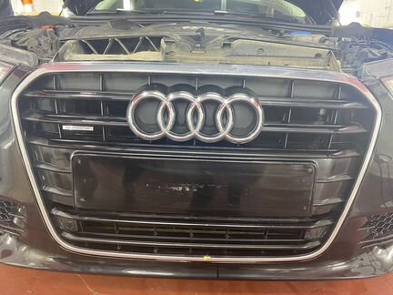 Решетка радиатора Ауди а6 с7 оригинал б/у
