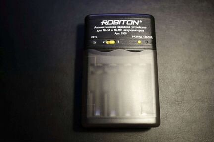 Зарядное устройство Robiton S100